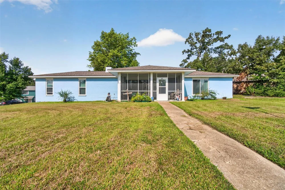 165 Pecan Cove Lane Onalaska, TX 77360