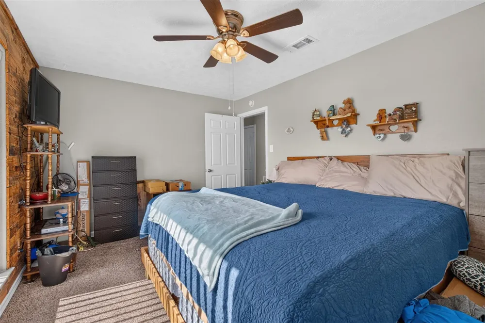 165 Pecan Cove Lane Onalaska, TX 77360