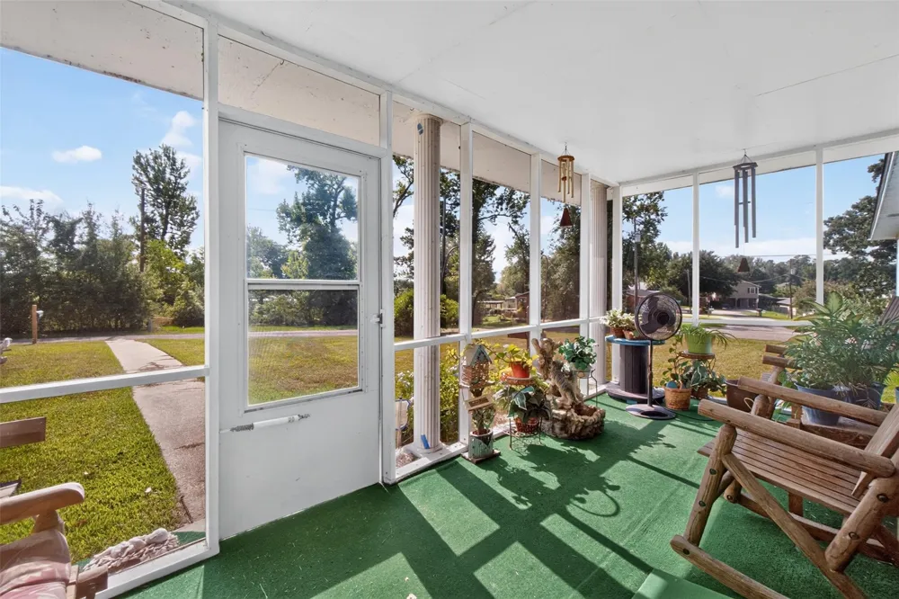 165 Pecan Cove Lane Onalaska, TX 77360
