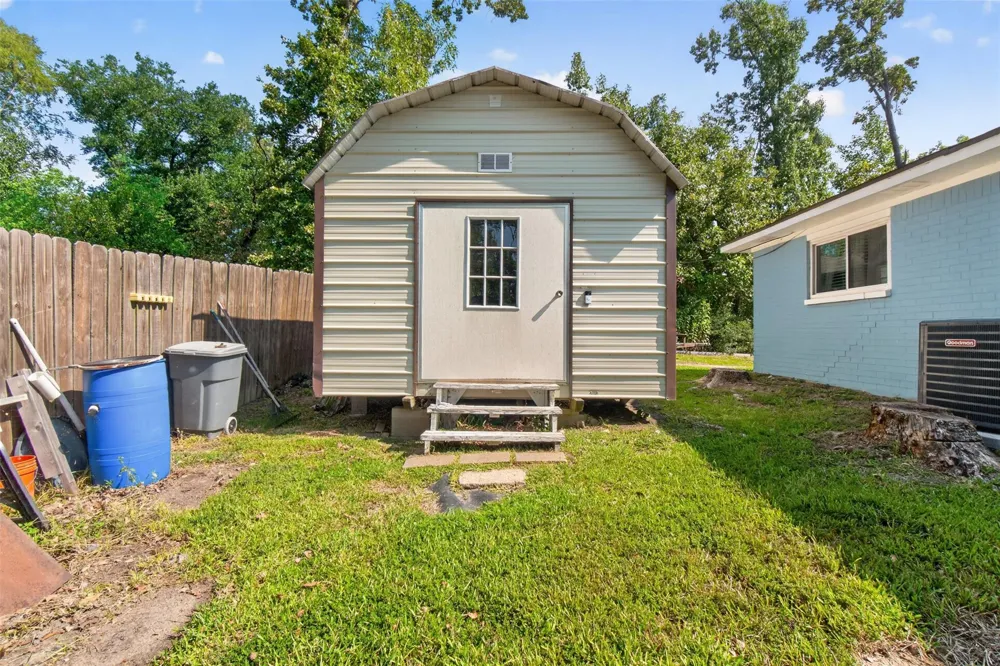 165 Pecan Cove Lane Onalaska, TX 77360