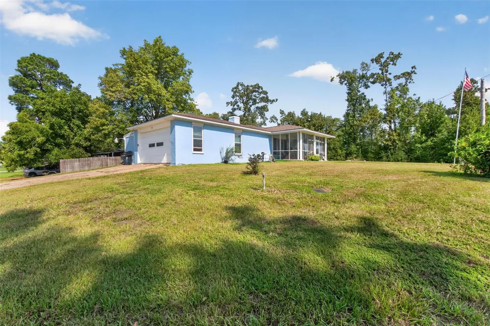 165 Pecan Cove Lane Onalaska, TX 77360