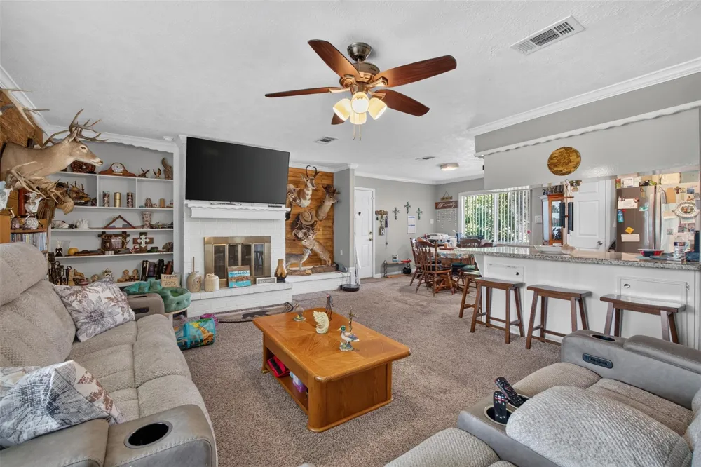 165 Pecan Cove Lane Onalaska, TX 77360