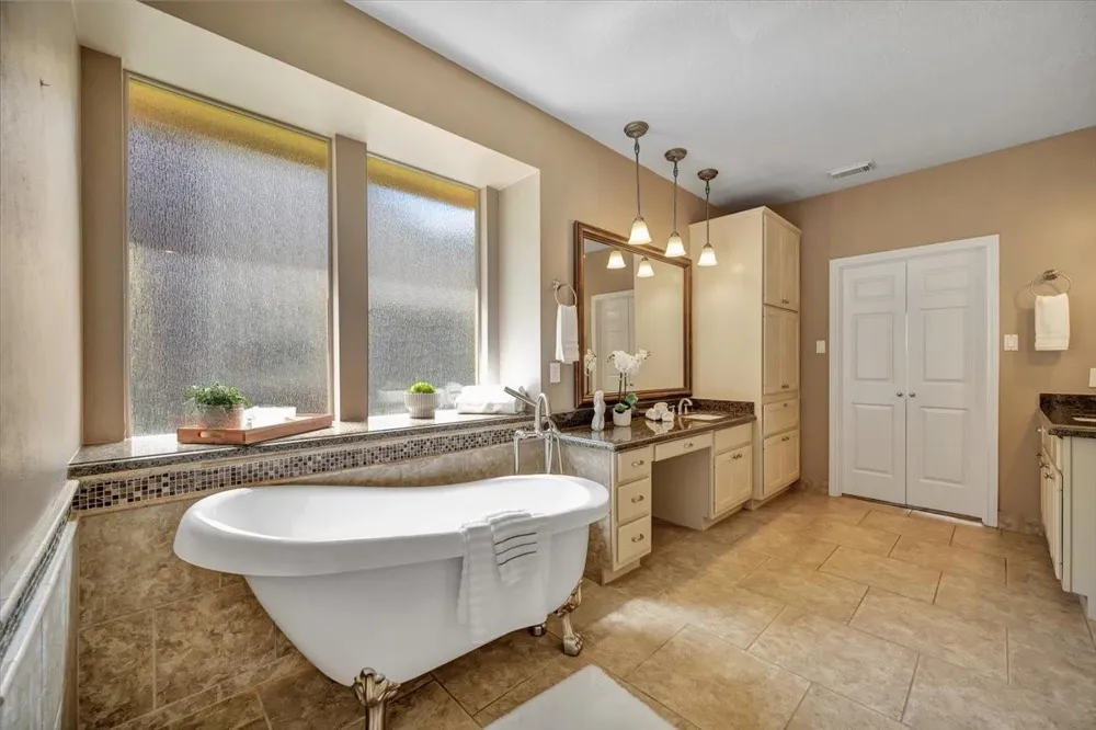 1350 Remington Crest Drive Houston, TX 77094