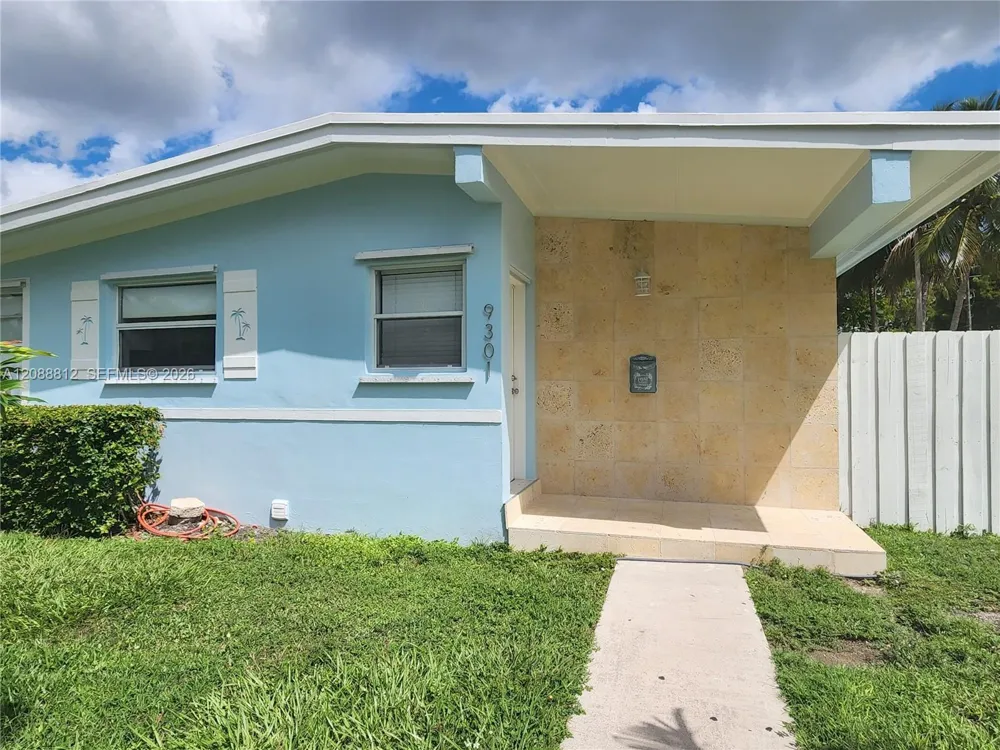 9301 SW 54th St Miami, FL 33165
