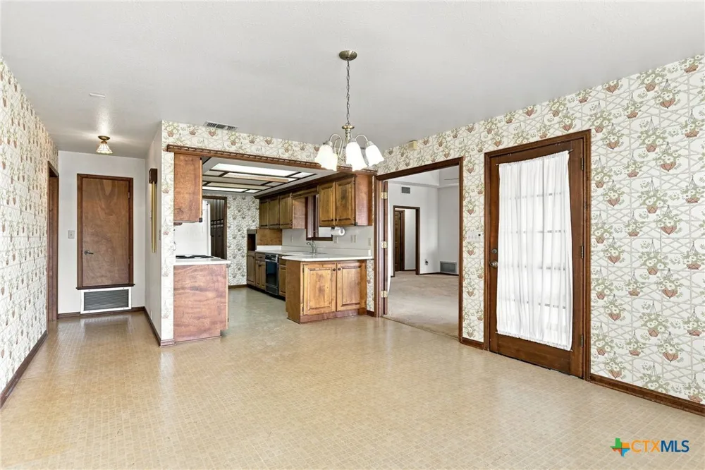 5691 Circle Oak Drive Bulverde, TX 78163