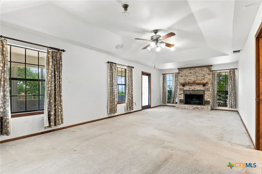 5691 Circle Oak Drive Bulverde, TX 78163