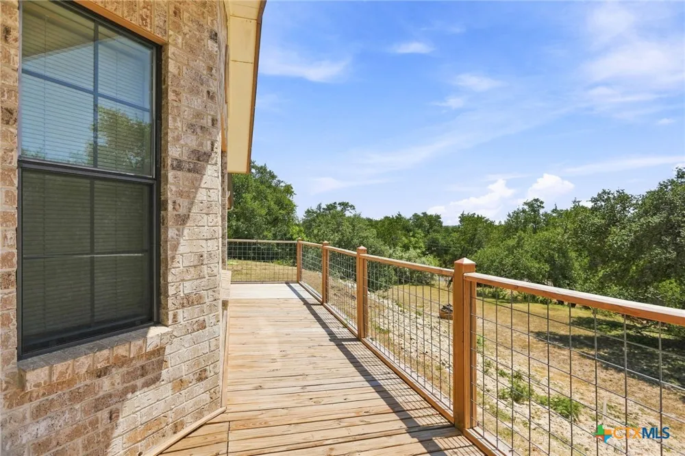 5691 Circle Oak Drive Bulverde, TX 78163