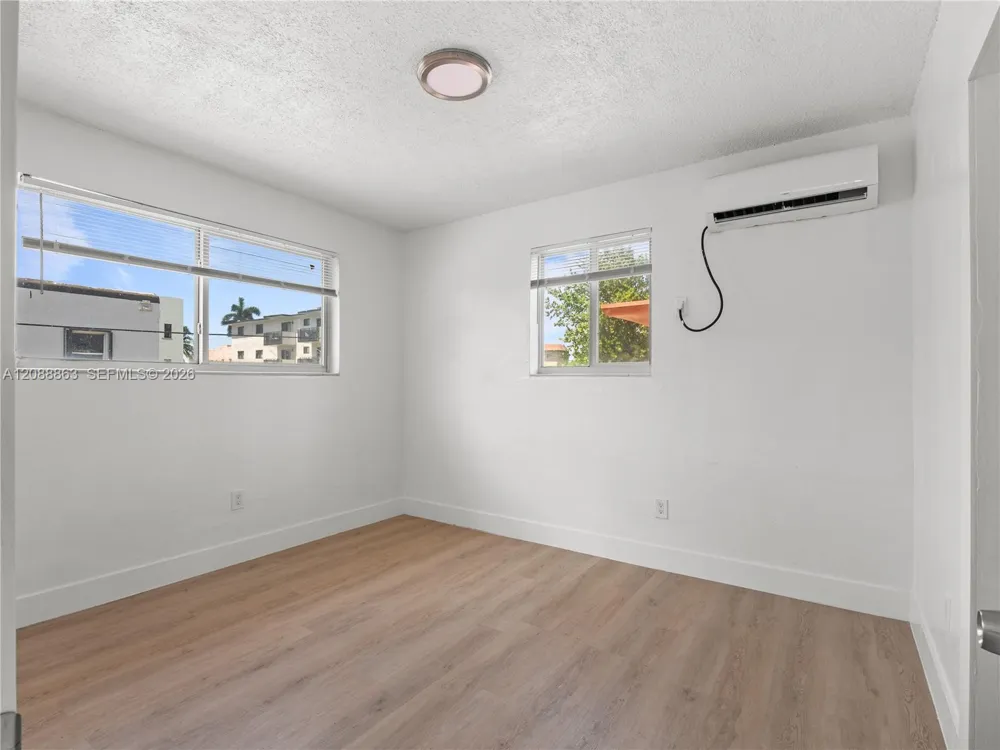 500 SW 3rd St Miami, FL 33130