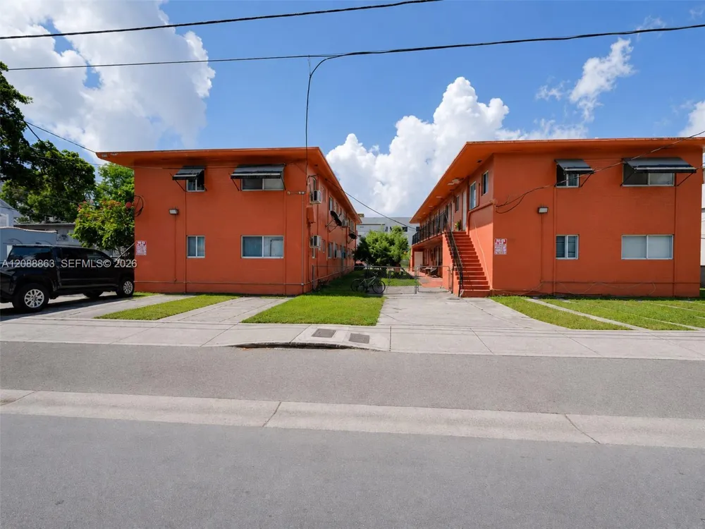 500 SW 3rd St Miami, FL 33130