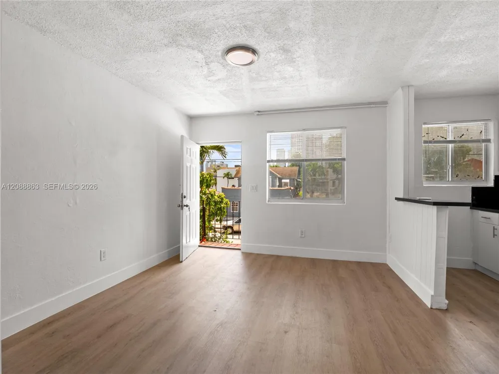 500 SW 3rd St Miami, FL 33130