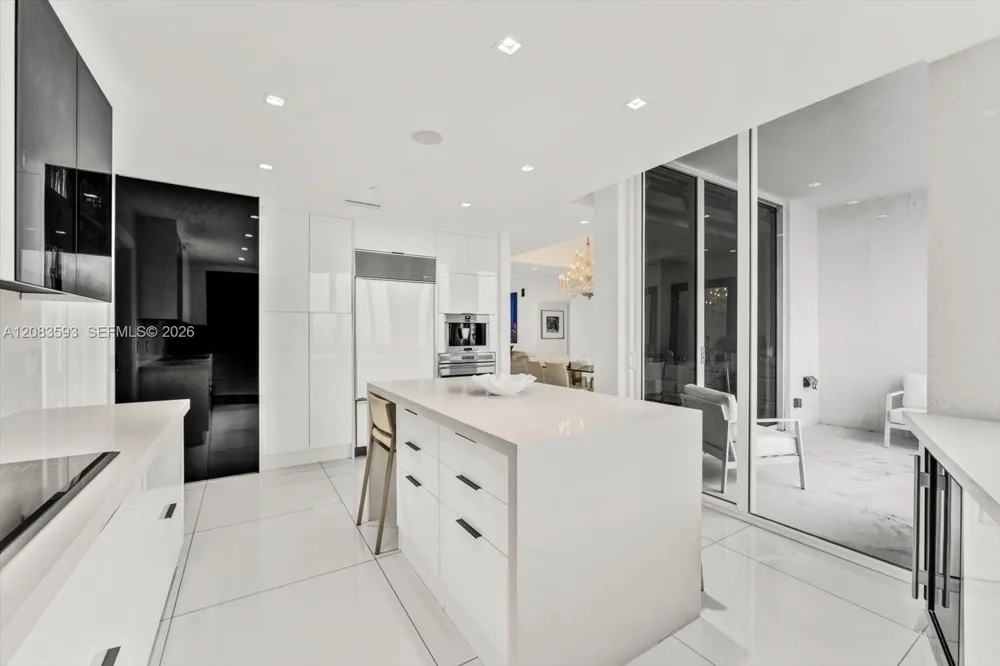 15901 Collins Ave #1606 Sunny Isles Beach, FL 33160