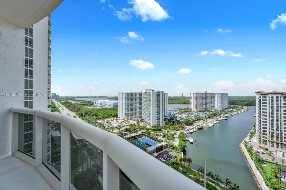 15901 Collins Ave #1606 Sunny Isles Beach, FL 33160