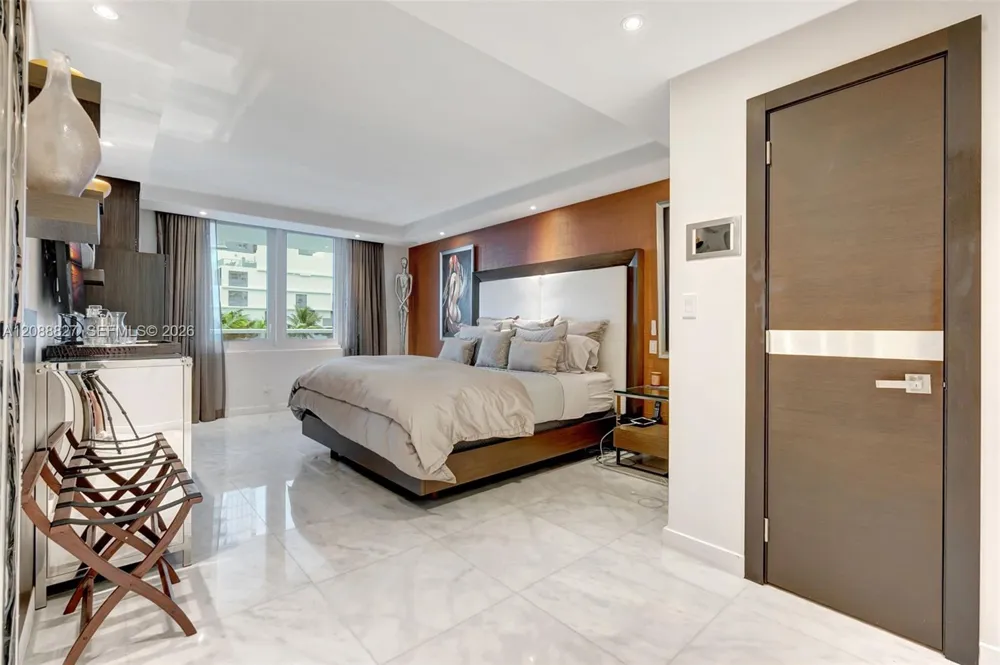 2301 Collins Ave #307 Miami Beach, FL 33139