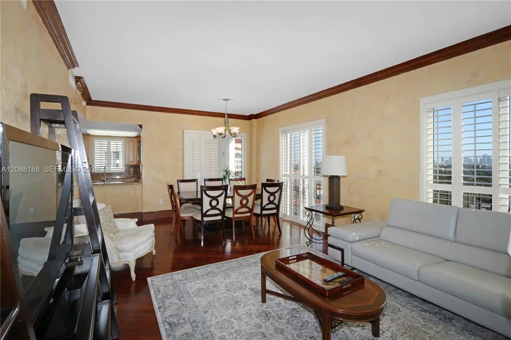10 Aragon Ave #1216 Coral Gables, FL 33134