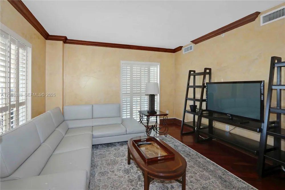 10 Aragon Ave #1216 Coral Gables, FL 33134