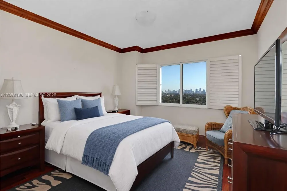 10 Aragon Ave #1216 Coral Gables, FL 33134