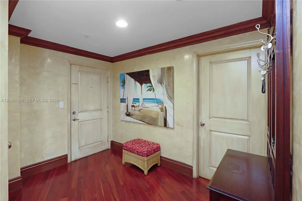 10 Aragon Ave #1216 Coral Gables, FL 33134