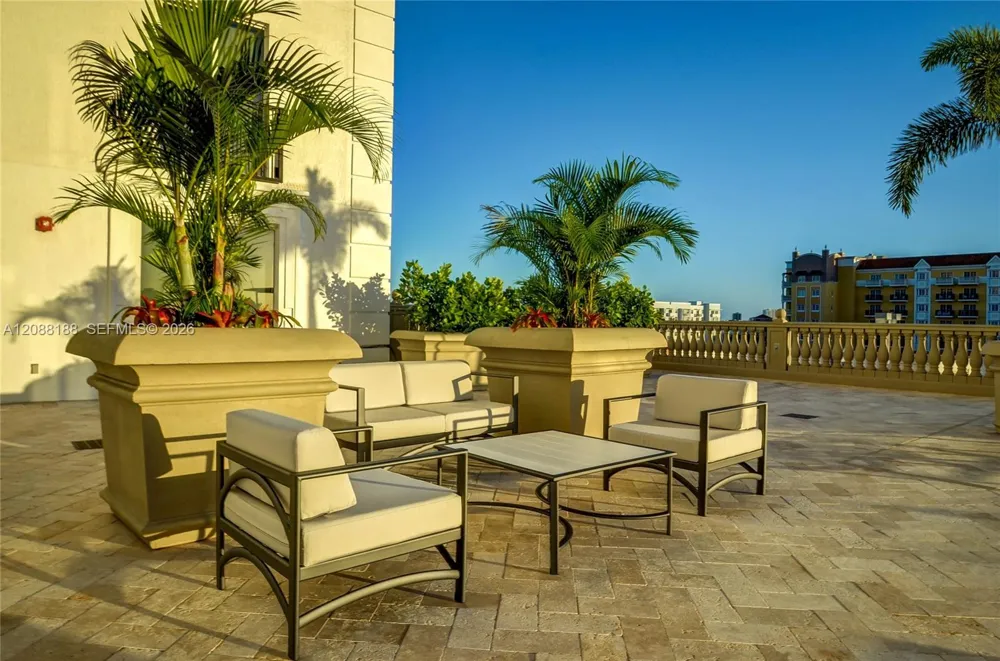 10 Aragon Ave #1216 Coral Gables, FL 33134