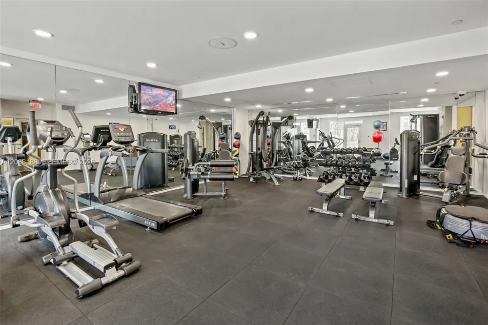 10 Aragon Ave #1216 Coral Gables, FL 33134