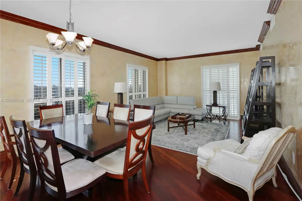 10 Aragon Ave #1216 Coral Gables, FL 33134