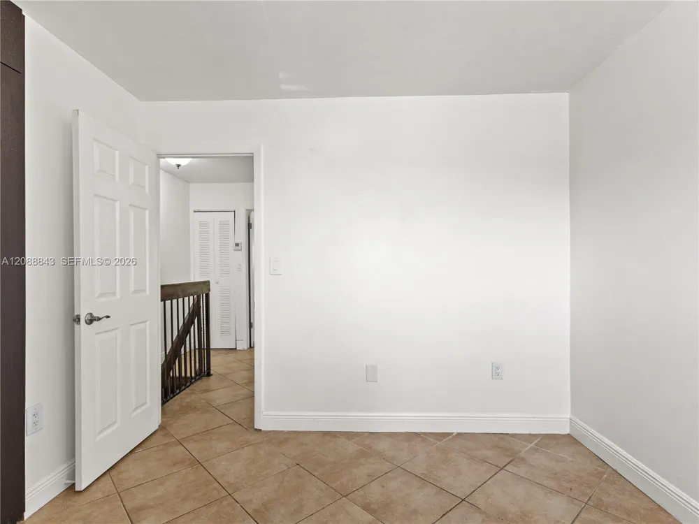 560 NW 82nd Pl #306 Miami, FL 33126