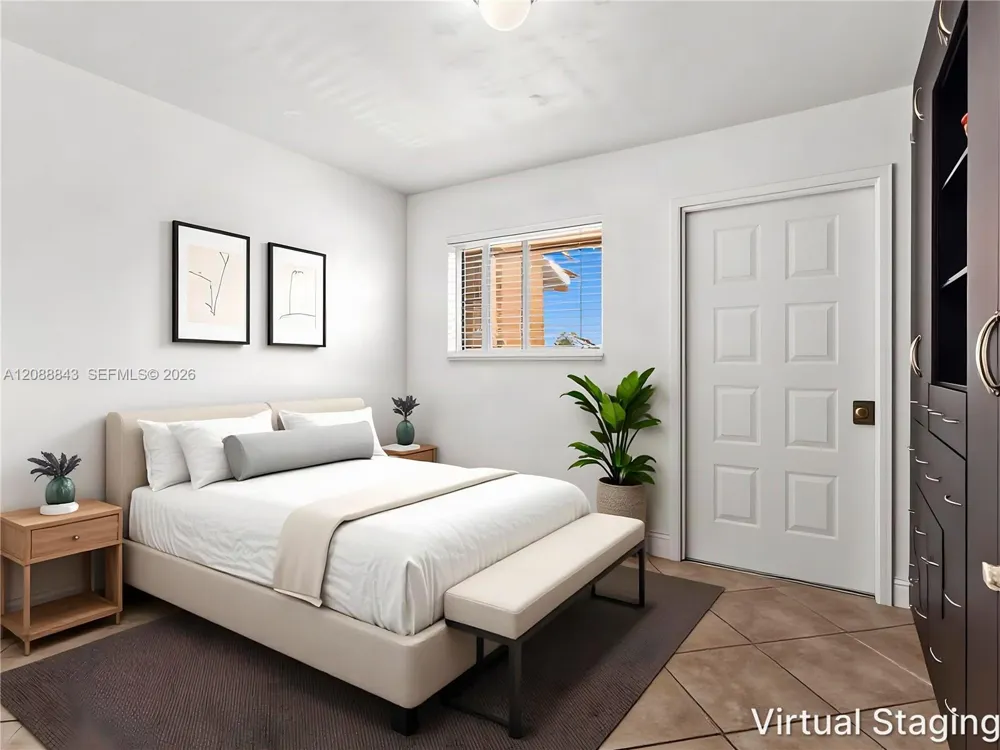 560 NW 82nd Pl #306 Miami, FL 33126