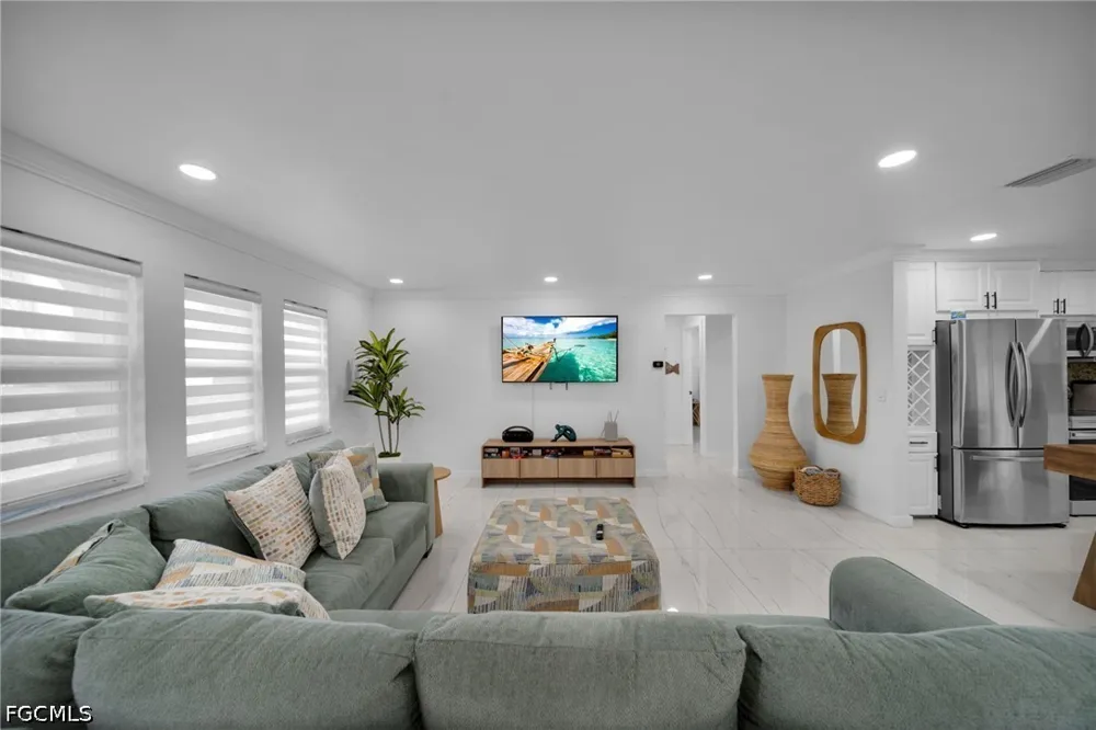 SW 39th Street Cape Coral, FL 33914