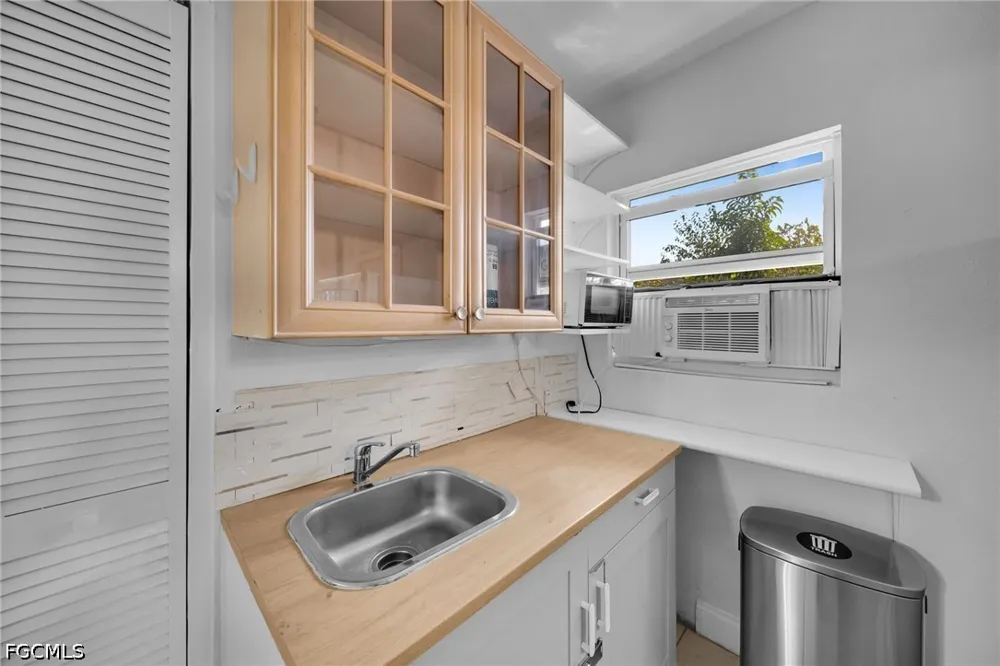 SW 39th Street Cape Coral, FL 33914