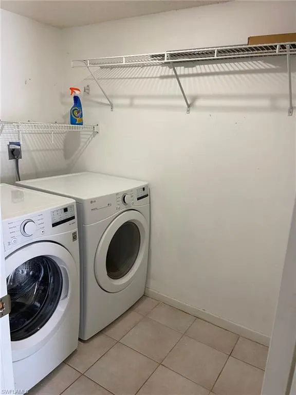 1442 Park Shore Circle #1 Fort Myers, FL 33901