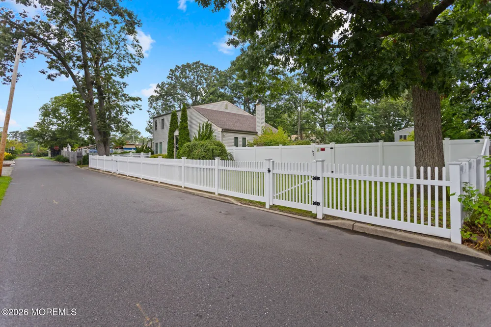 2126 Dorothy Road Toms River, NJ 08753