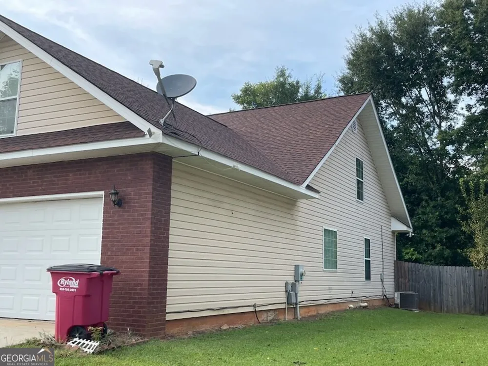 108 Sunnymeade DR Warner Robins, GA 31093