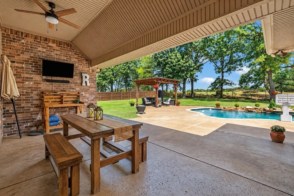 13630 Karah Lane Lindale, TX 75771