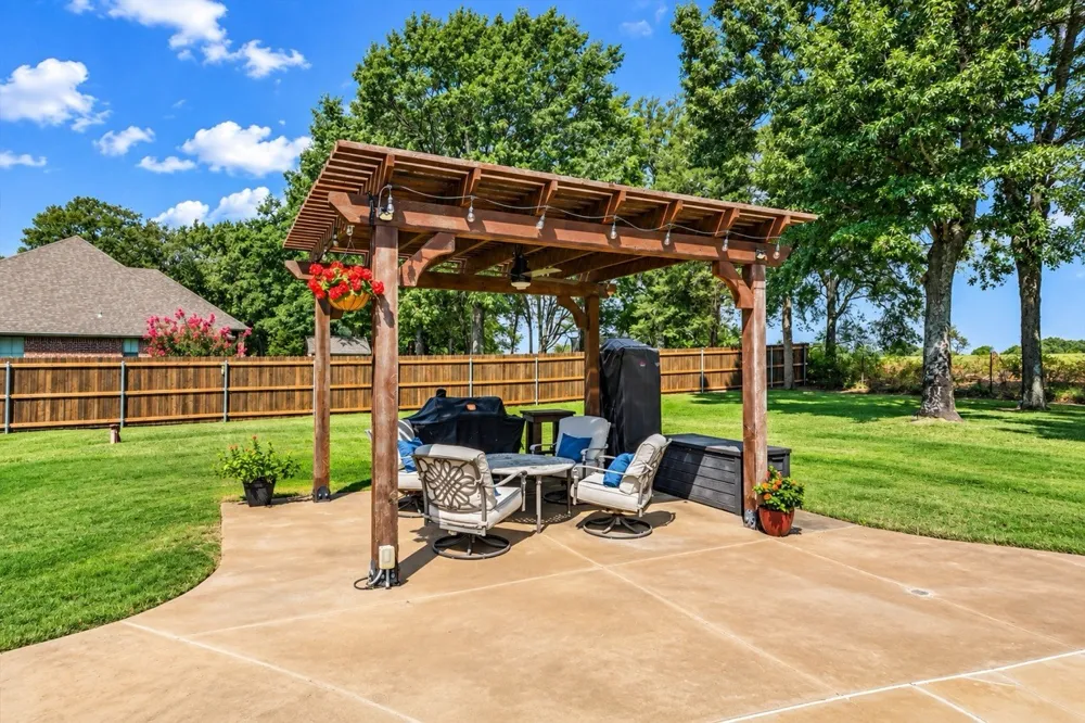 13630 Karah Lane Lindale, TX 75771