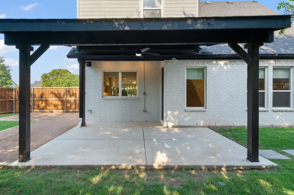 7129 Feather Crest Lane North Richland Hills, TX 76182