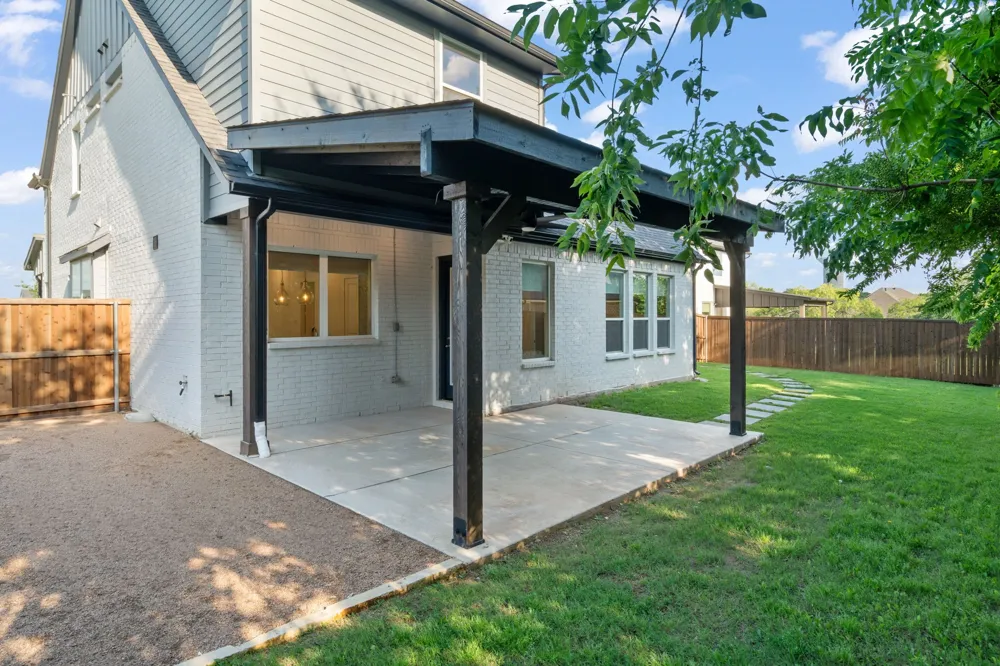 7129 Feather Crest Lane North Richland Hills, TX 76182