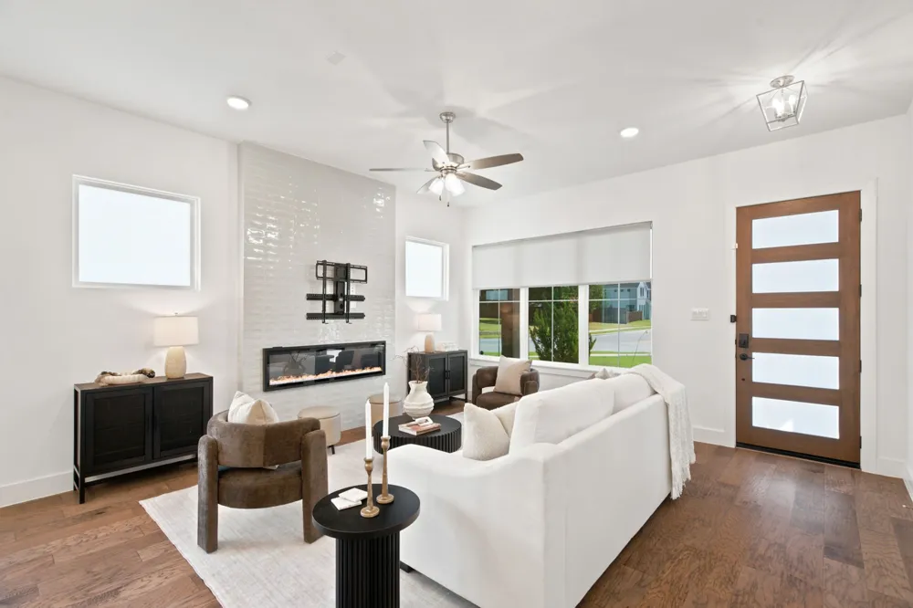 7129 Feather Crest Lane North Richland Hills, TX 76182