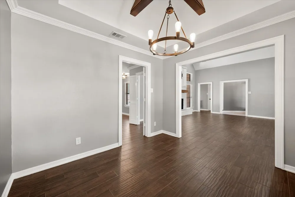 523 Cooper Street Grand Prairie, TX 75052