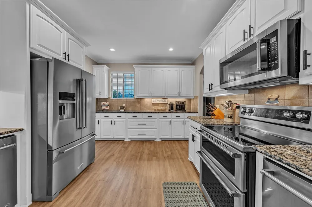 2116 Wood Duck Lane Granbury, TX 76049