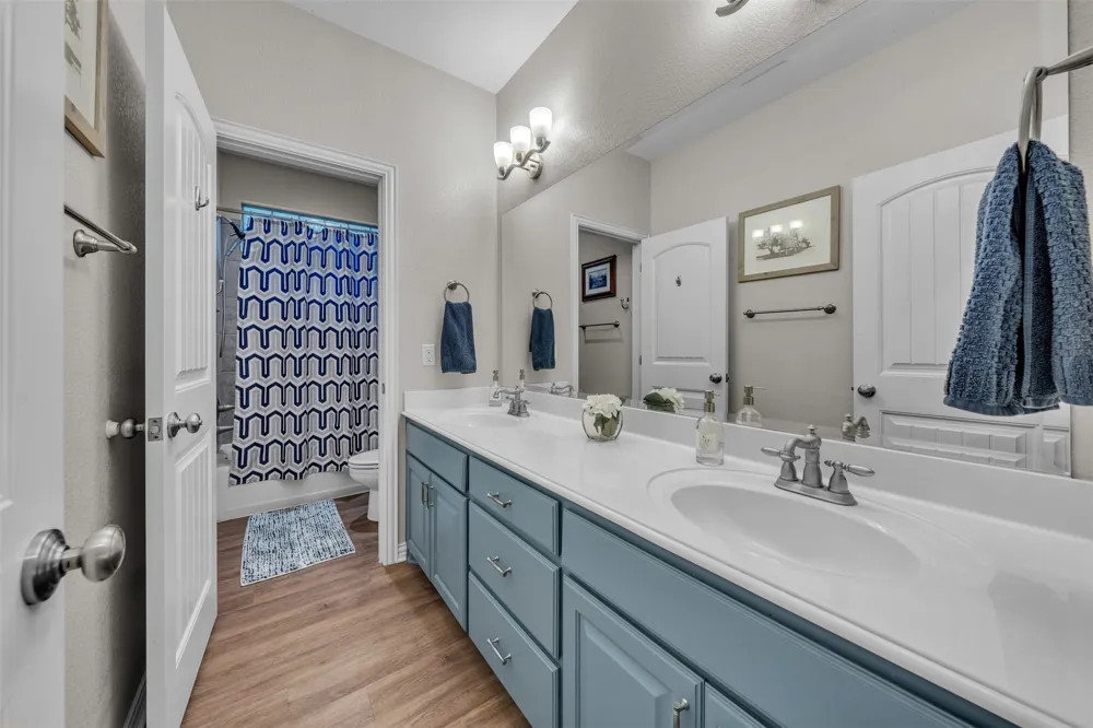 2116 Wood Duck Lane Granbury, TX 76049