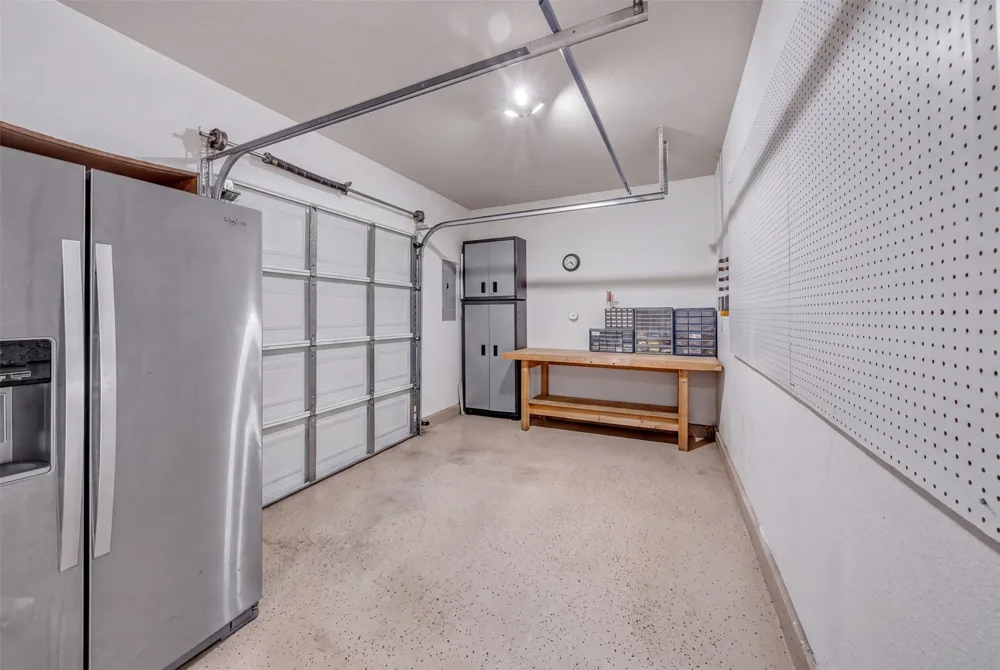 2116 Wood Duck Lane Granbury, TX 76049
