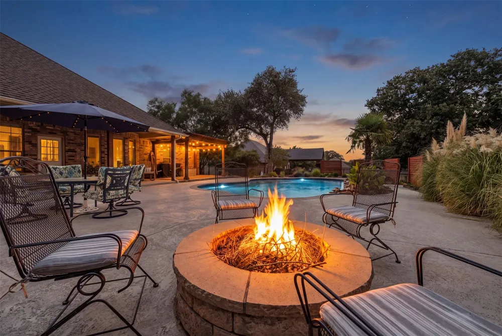 2116 Wood Duck Lane Granbury, TX 76049