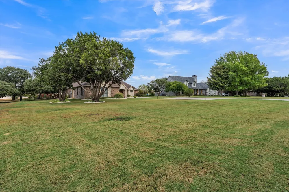 2116 Wood Duck Lane Granbury, TX 76049