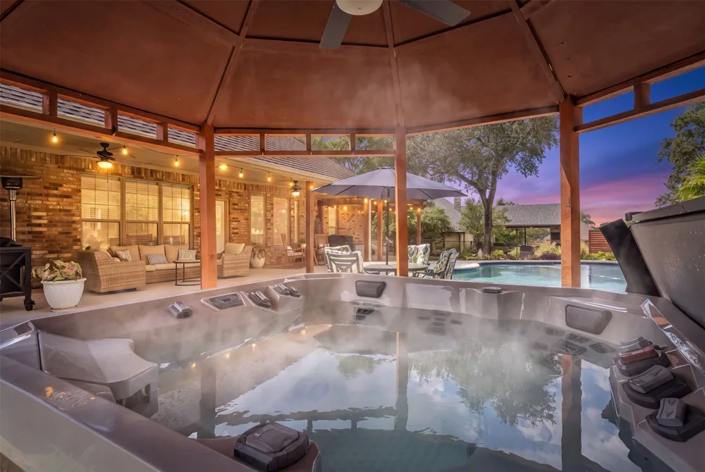 2116 Wood Duck Lane Granbury, TX 76049