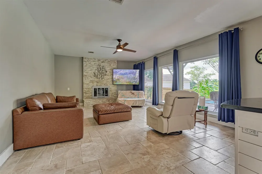 8710 Cross Country Drive Humble, TX 77346