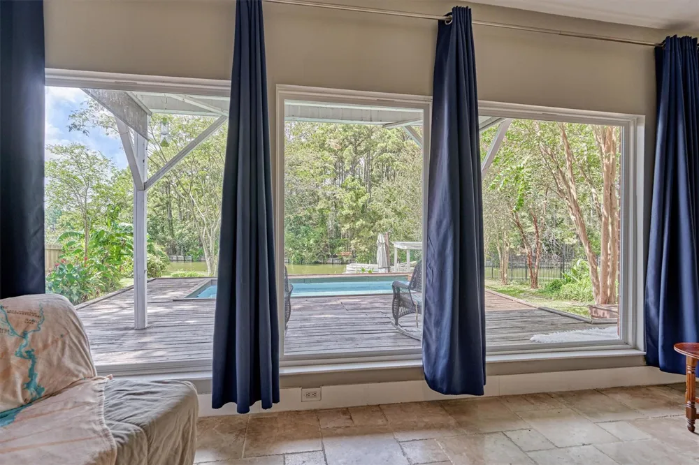 8710 Cross Country Drive Humble, TX 77346