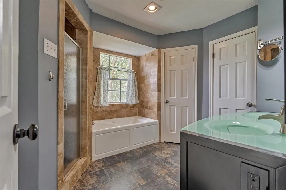 8710 Cross Country Drive Humble, TX 77346