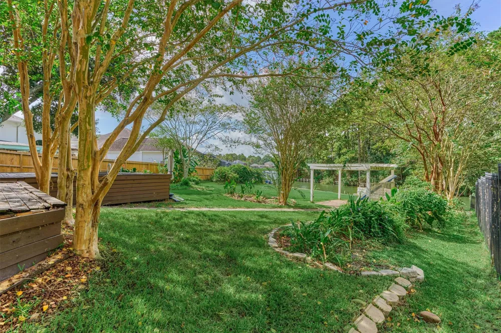8710 Cross Country Drive Humble, TX 77346