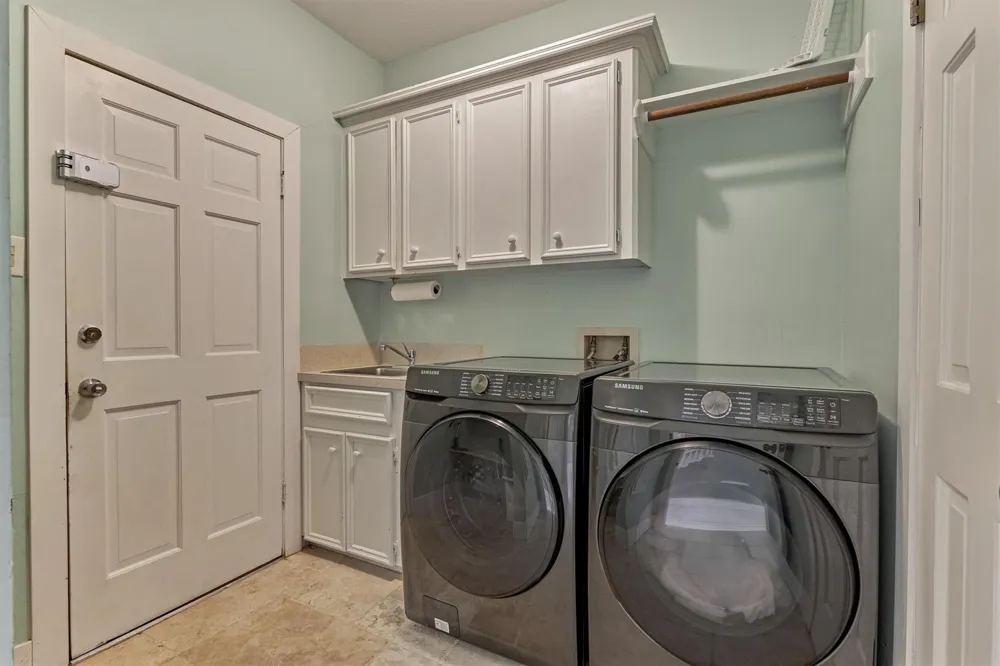 8710 Cross Country Drive Humble, TX 77346
