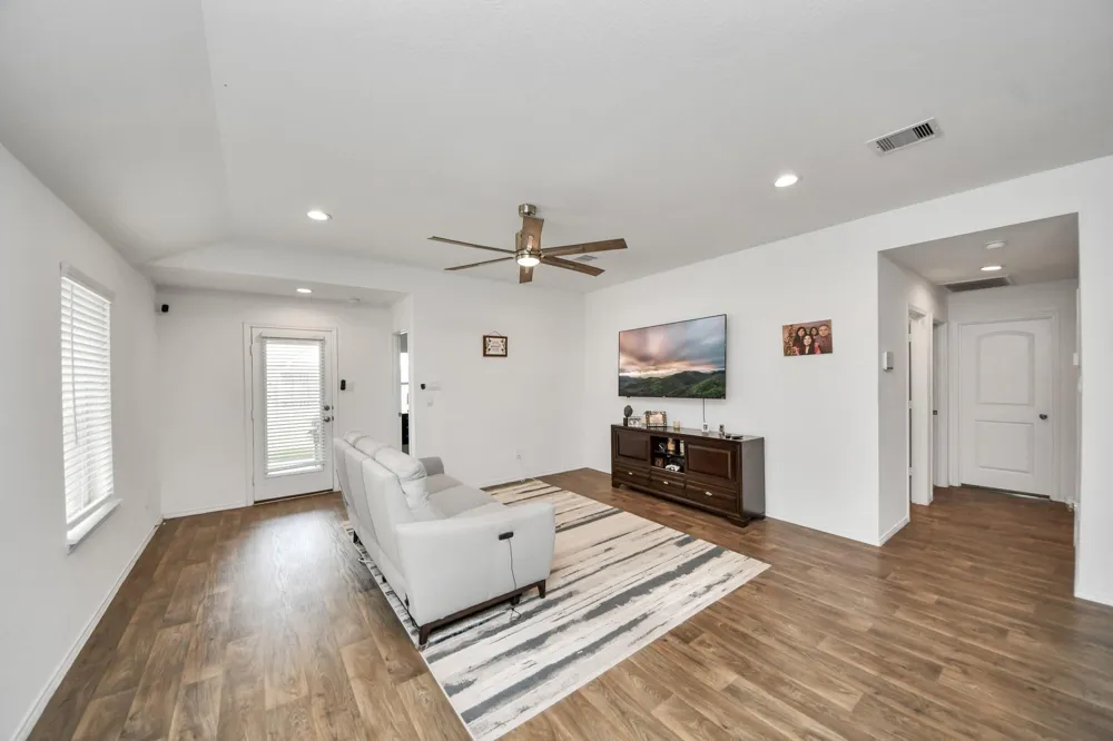 5318 Shady Olive Street Katy, TX 77449