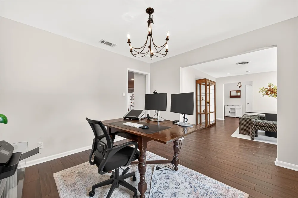 2610 Teague Road Houston, TX 77080